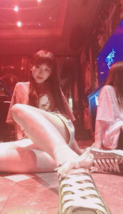 昆山96年兼职蛮腰嫩妹